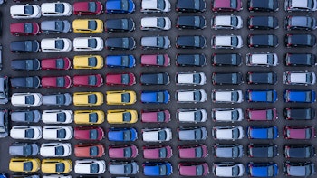 Aerial view of cars lined up 
